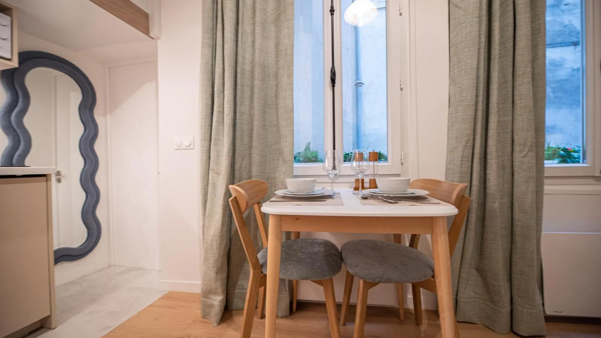 Cia - Cozy Flat Palais Royal, Louvre Apartment Paris